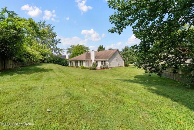 11114 Oak Bend Ct, Louisville, KY 40241