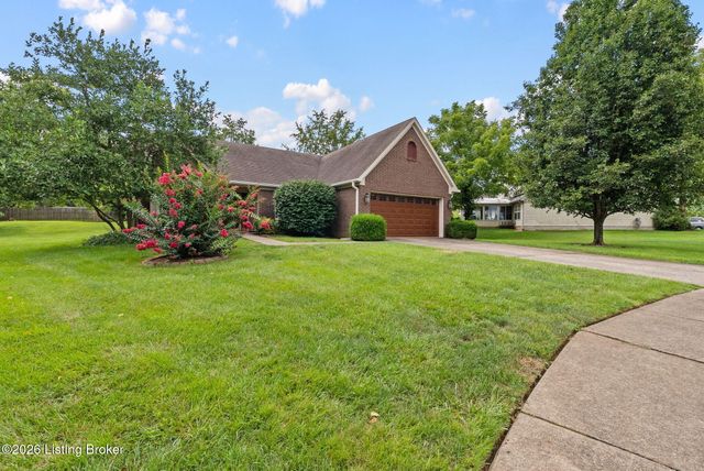 11114 Oak Bend Ct, Louisville, KY 40241