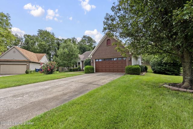 11114 Oak Bend Ct, Louisville, KY 40241