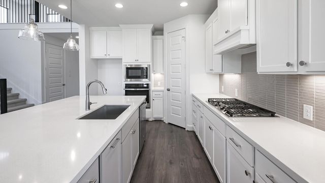 307 Foxfire CV, Lockhart, TX 78644