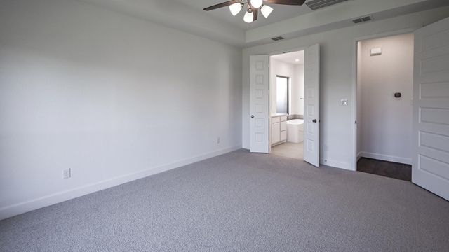 307 Foxfire CV, Lockhart, TX 78644