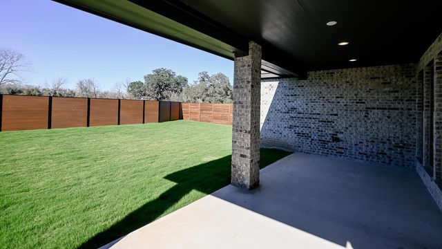 307 Foxfire CV, Lockhart, TX 78644