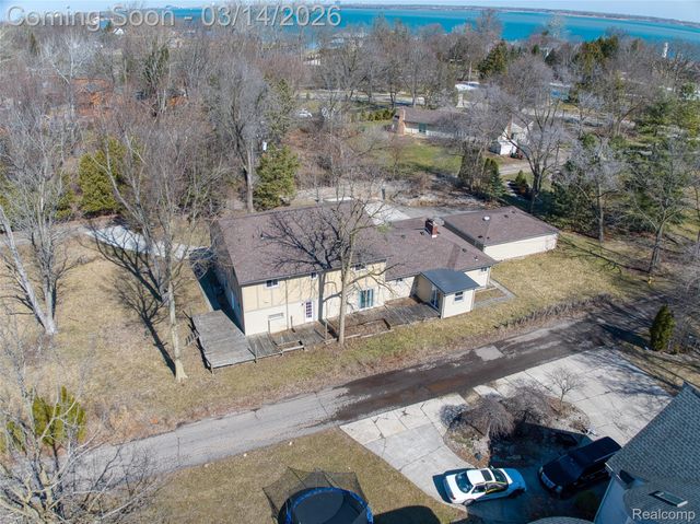 19580 Parke Lane, Grosse Ile Township, MI 48138