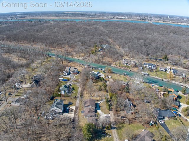 19580 Parke Lane, Grosse Ile Township, MI 48138