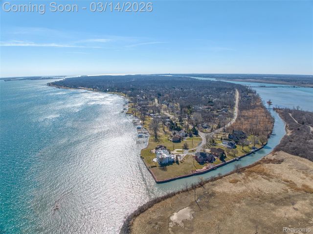 19580 Parke Lane, Grosse Ile Township, MI 48138