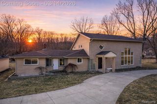 19580 Parke Lane, Grosse Ile Township, MI 48138