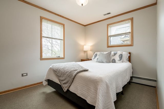 419 N Taylor Avenue, Oak Park, IL 60302