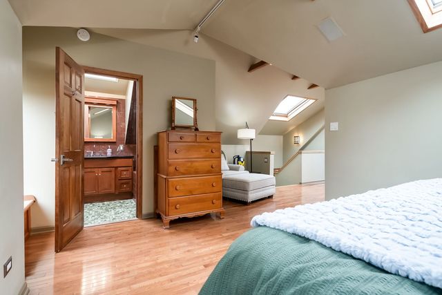 419 N Taylor Avenue, Oak Park, IL 60302