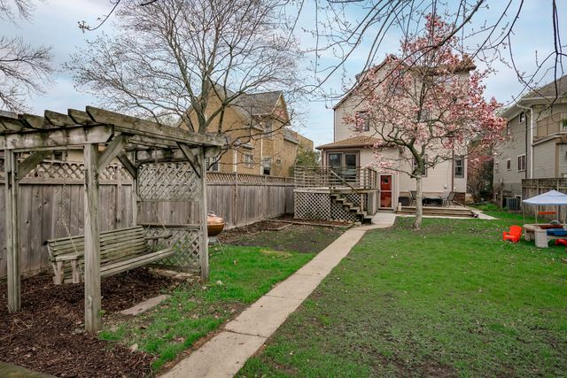 419 N Taylor Avenue, Oak Park, IL 60302