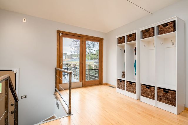 419 N Taylor Avenue, Oak Park, IL 60302