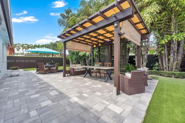 14601 SW 18th Street, Miami, FL 33175