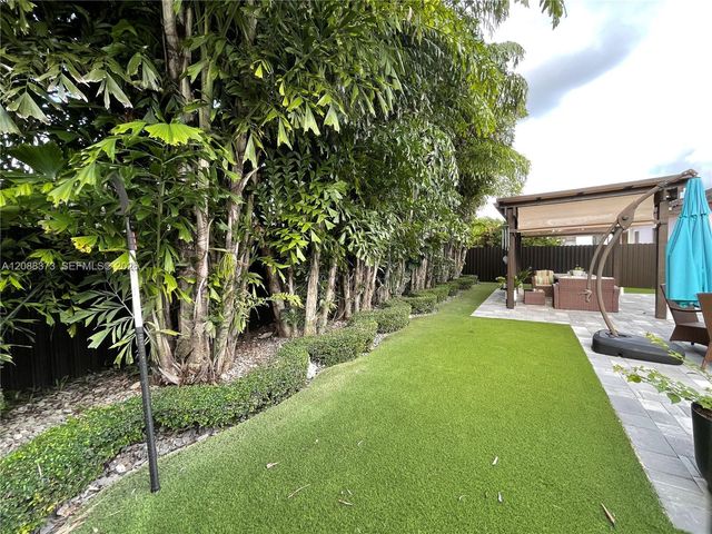 14601 SW 18th Street, Miami, FL 33175