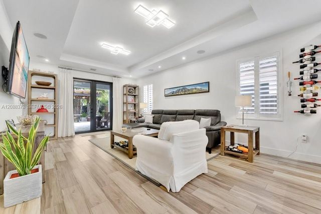 14601 SW 18th Street, Miami, FL 33175