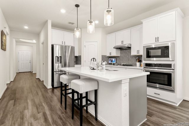 1325 Cool River, New Braunfels, TX 78132