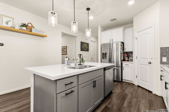 1325 Cool River, New Braunfels, TX 78132