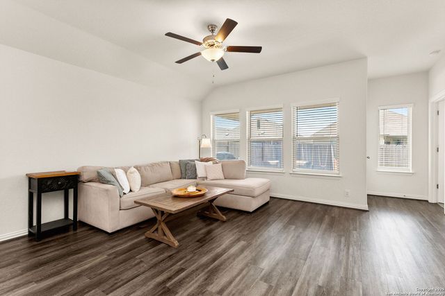 1325 Cool River, New Braunfels, TX 78132