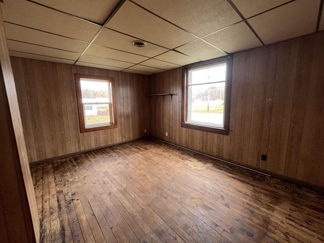 109 N RICHMOND STREET, Gillett, WI 54124