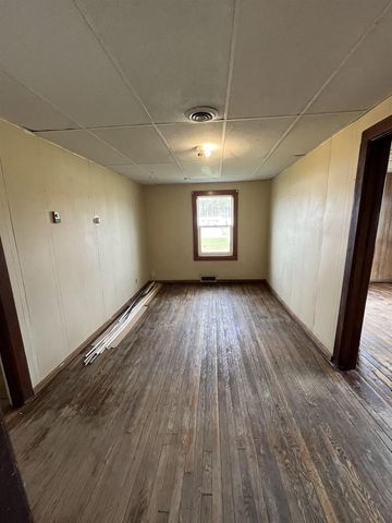 109 N RICHMOND STREET, Gillett, WI 54124