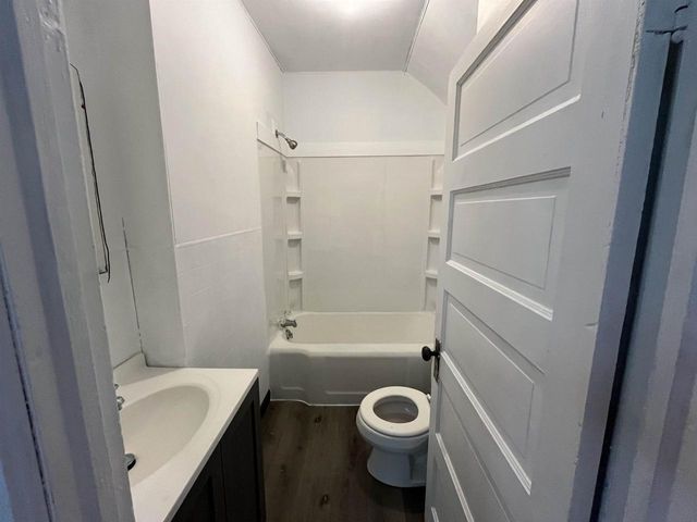 109 N RICHMOND STREET, Gillett, WI 54124