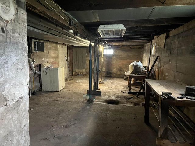 109 N RICHMOND STREET, Gillett, WI 54124