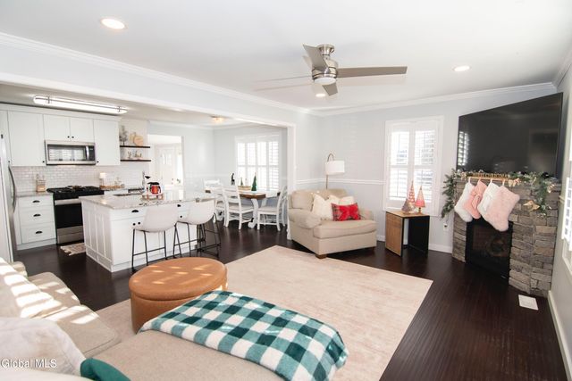 11 Pine Road, Moreau, NY 12803