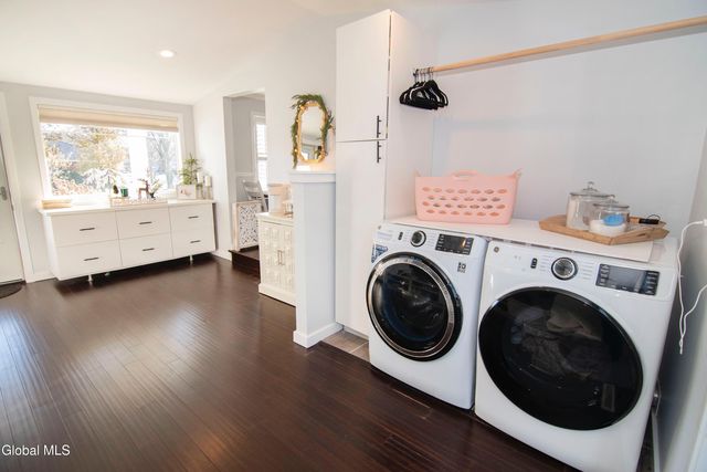 11 Pine Road, Moreau, NY 12803