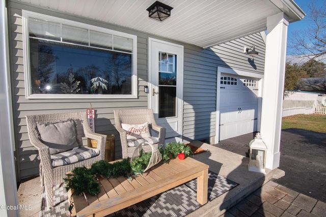 11 Pine Road, Moreau, NY 12803