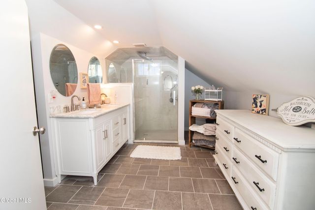 11 Pine Road, Moreau, NY 12803