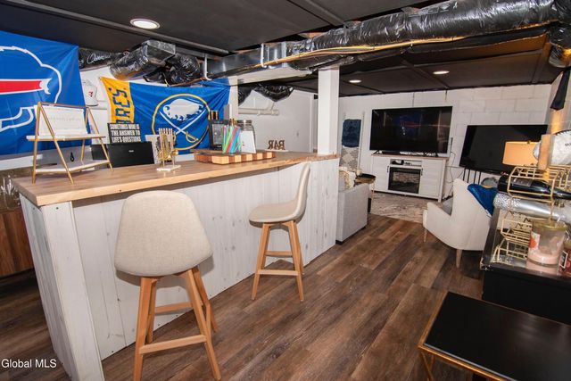 11 Pine Road, Moreau, NY 12803