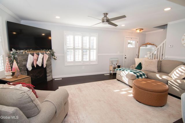 11 Pine Road, Moreau, NY 12803