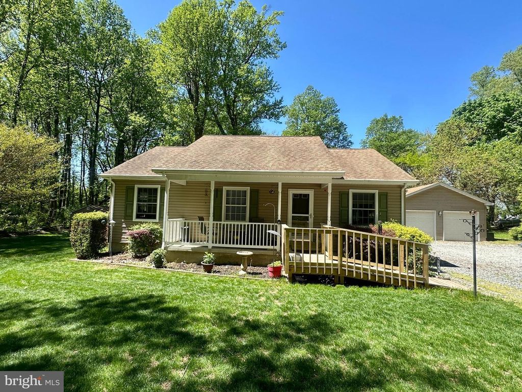 165 CONNECTICUT AVE, Earleville, MD 21919