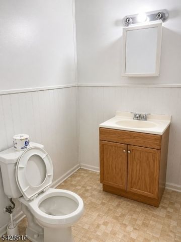 236 Shafer Ave, Phillipsburg Town, NJ 08865