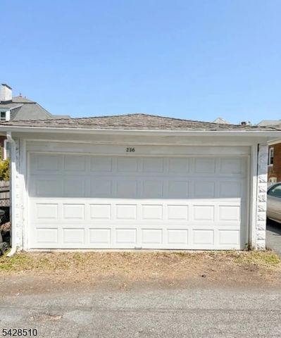 236 Shafer Ave, Phillipsburg Town, NJ 08865