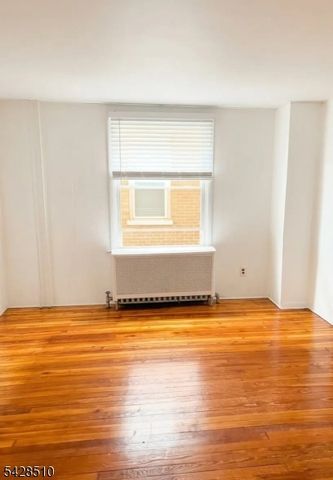 236 Shafer Ave, Phillipsburg Town, NJ 08865