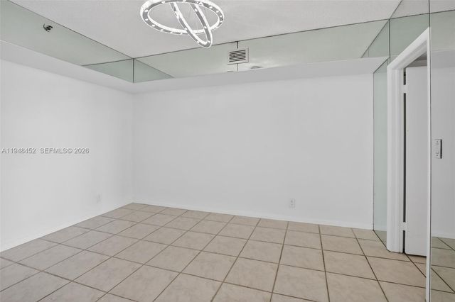 20281 E Country Club Drive 405, Aventura, FL 33180