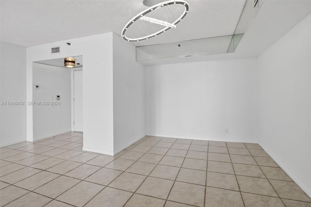 20281 E Country Club Drive 405, Aventura, FL 33180