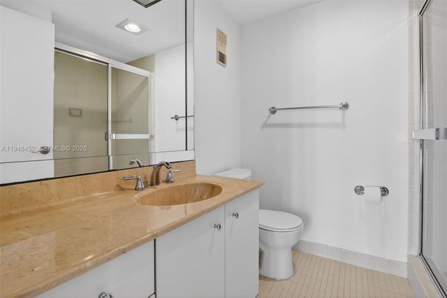 20281 E Country Club Drive 405, Aventura, FL 33180