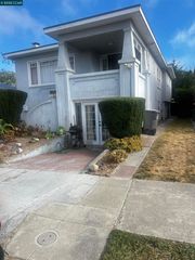 1161 64Th St, Oakland, CA 94608