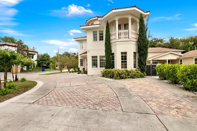 2721 N ROYAL COURT, Tampa, FL 33602