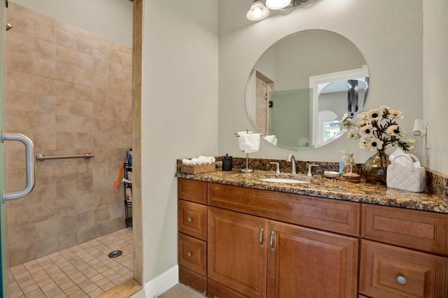 2721 N ROYAL COURT, Tampa, FL 33602