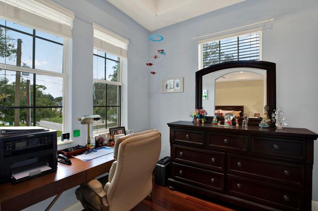 2721 N ROYAL COURT, Tampa, FL 33602