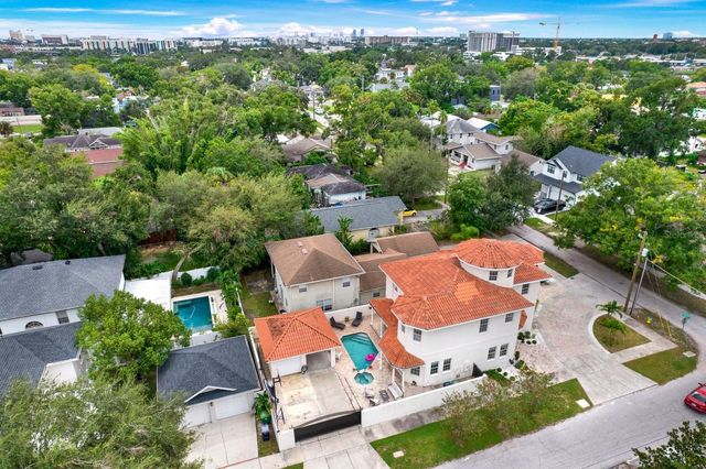 2721 N ROYAL COURT, Tampa, FL 33602