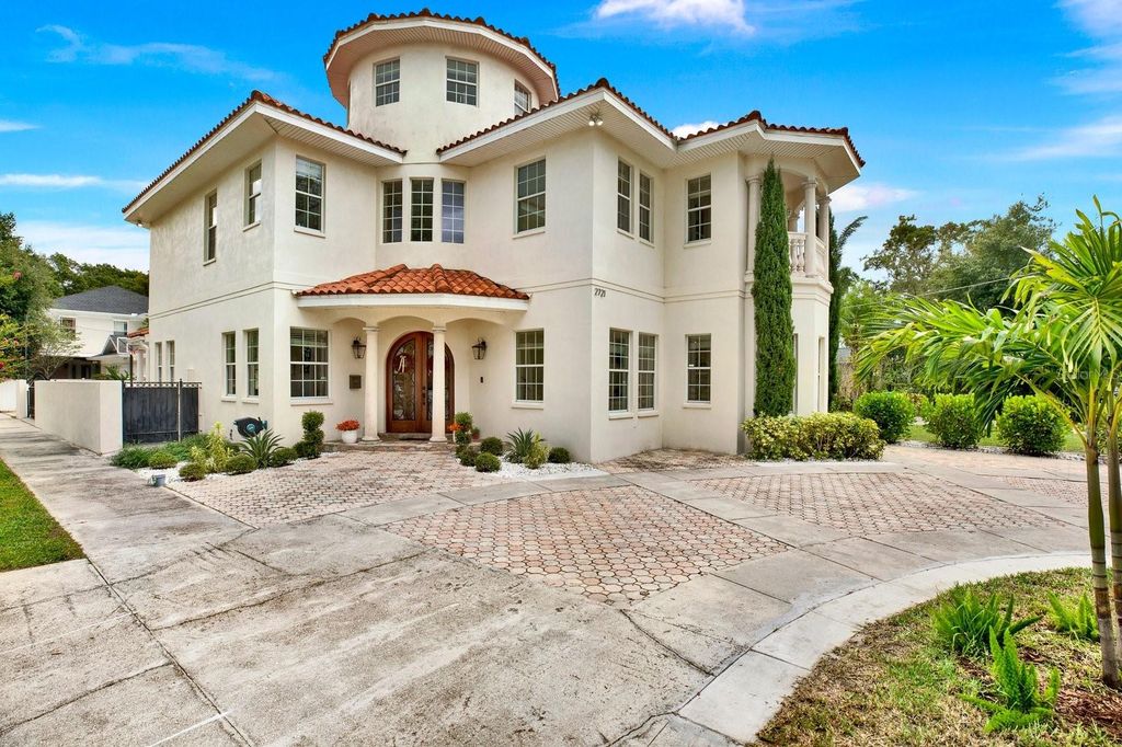 2721 N ROYAL COURT, Tampa, FL 33602