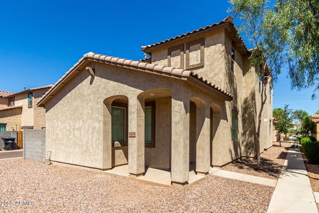 5470 W FULTON Street, Phoenix, AZ 85043