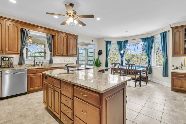 4702 Blockhouse Lane, Hollywood, SC 29449