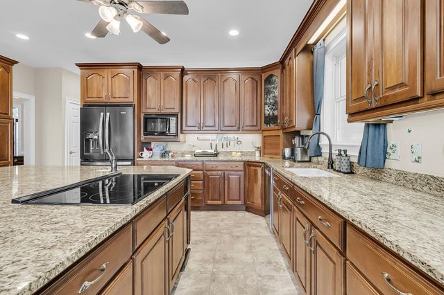 4702 Blockhouse Lane, Hollywood, SC 29449