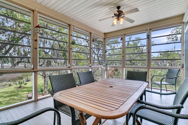 4702 Blockhouse Lane, Hollywood, SC 29449