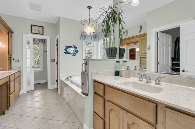 4702 Blockhouse Lane, Hollywood, SC 29449