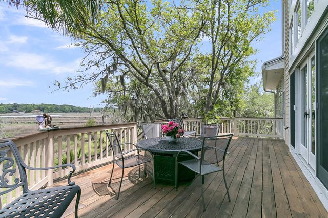 4702 Blockhouse Lane, Hollywood, SC 29449