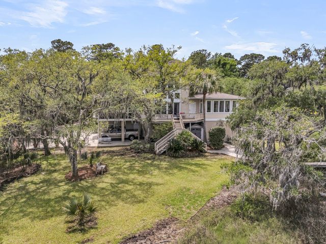 4702 Blockhouse Lane, Hollywood, SC 29449